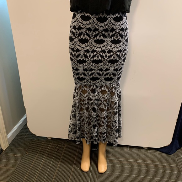 Women junior silver black high- low Bodycon mermaid maxi dress size (M) - Picture 3 of 11